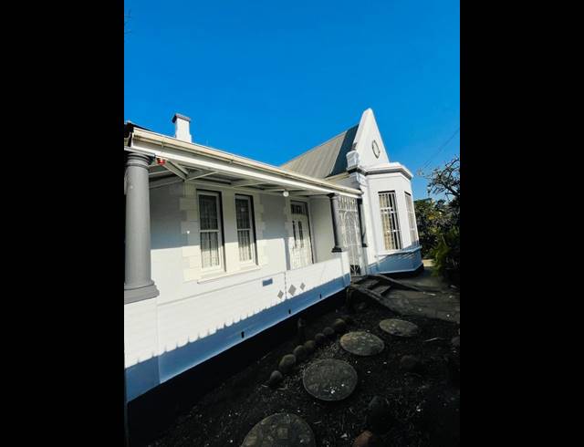 3 BEDROOM HOUSE FOR SALE IN GLENWOOD